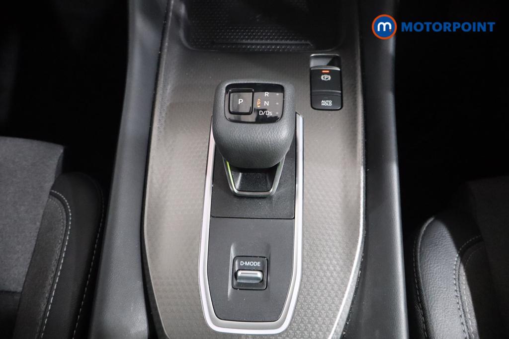 Nissan Qashqai N-Connecta Automatic Petrol SUV - Stock Number (1556741) - 4th supplementary image