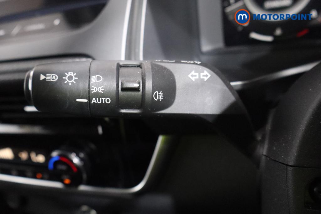 Nissan Qashqai N-Connecta Automatic Petrol SUV - Stock Number (1556741) - 9th supplementary image