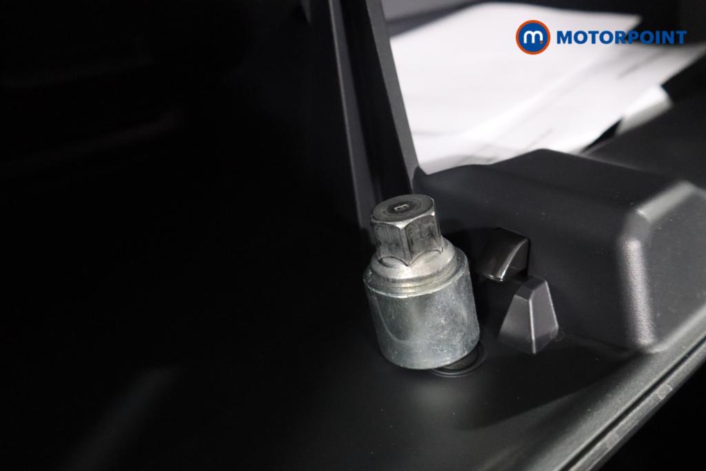 Nissan Qashqai N-Connecta Automatic Petrol SUV - Stock Number (1556741) - 14th supplementary image