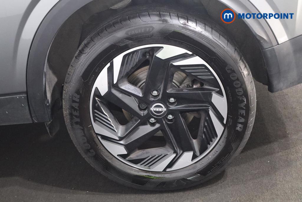 Nissan Qashqai N-Connecta Automatic Petrol SUV - Stock Number (1556741) - 23rd supplementary image