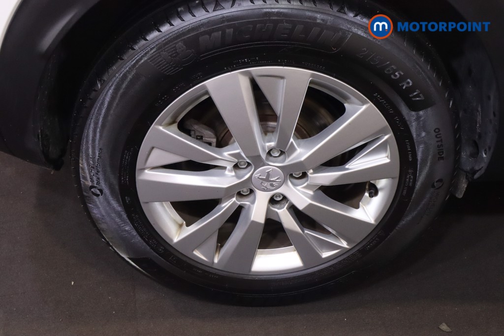 Peugeot 3008 Active Premium Manual Diesel SUV - Stock Number (1557356) - 15th supplementary image