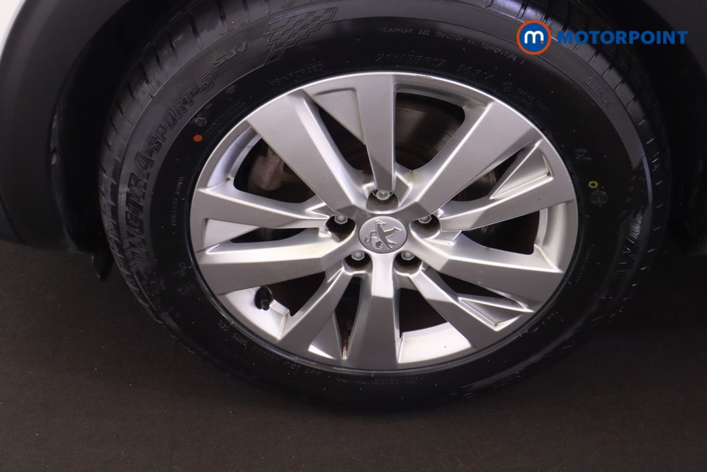Peugeot 3008 Active Premium Manual Diesel SUV - Stock Number (1557356) - 17th supplementary image