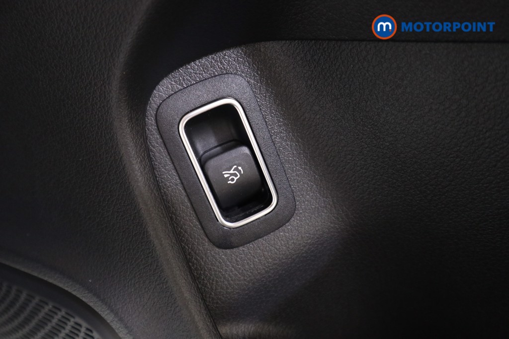 Mercedes-Benz CLA Amg Line Automatic Diesel Coupe - Stock Number (1557989) - 10th supplementary image