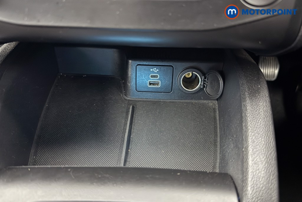 Ford Focus St-Line Manual Petrol Hatchback - Stock Number (1558521) - 5th supplementary image