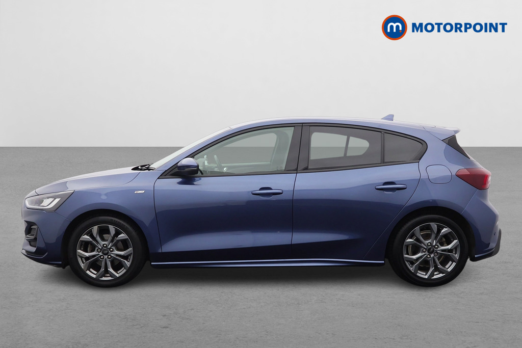 Ford Focus St-Line Manual Petrol Hatchback - Stock Number (1558521) - Passenger side