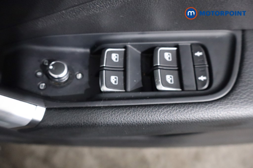 Audi Q2 S Line Automatic Petrol SUV - Stock Number (1558615) - 19th supplementary image