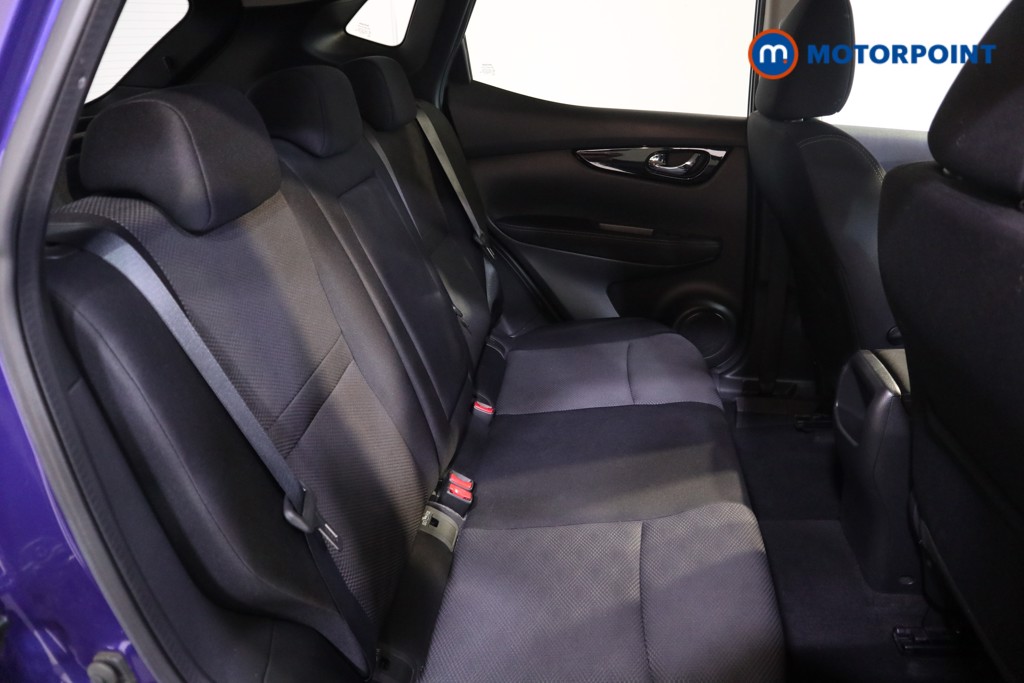 Nissan Qashqai N-Connecta Manual Diesel SUV - Stock Number (1559119) - 11th supplementary image