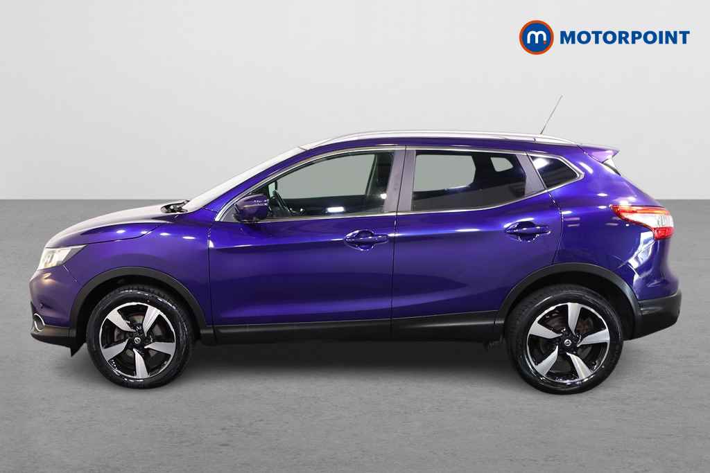 Nissan Qashqai N-Connecta Manual Diesel SUV - Stock Number (1559119) - Passenger side