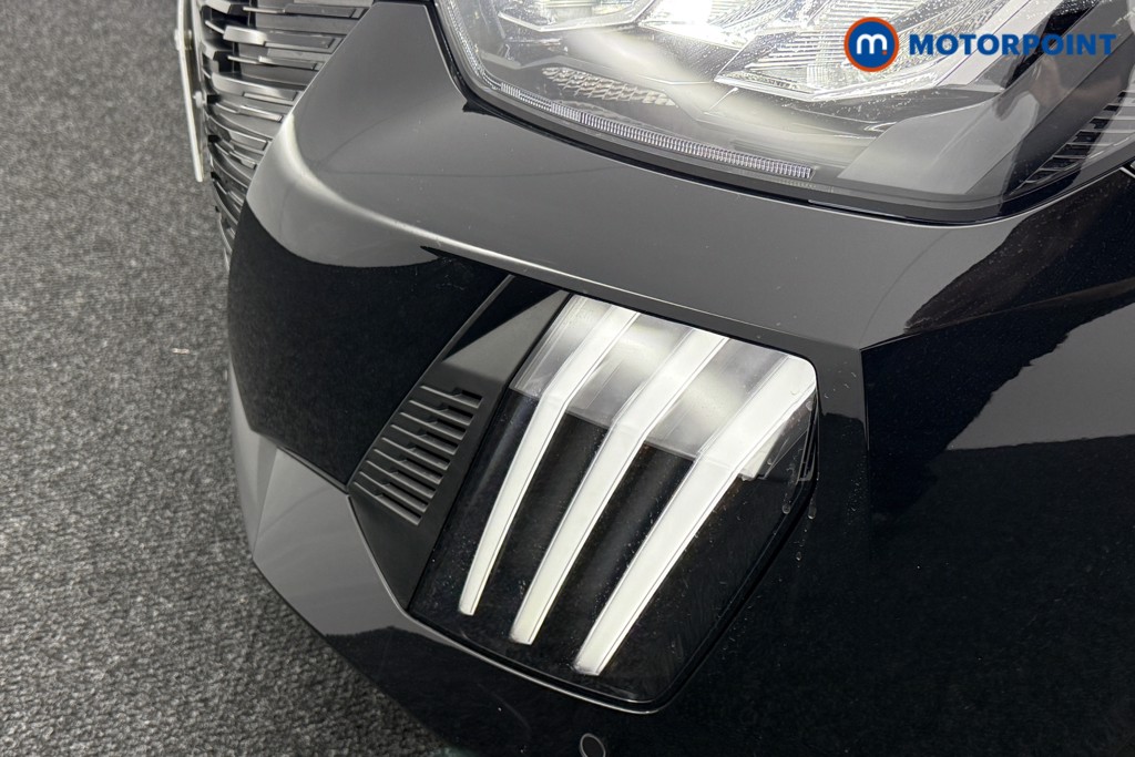 Peugeot 208 Allure Automatic Petrol-Electric Hybrid Hatchback - Stock Number (1559385) - 19th supplementary image