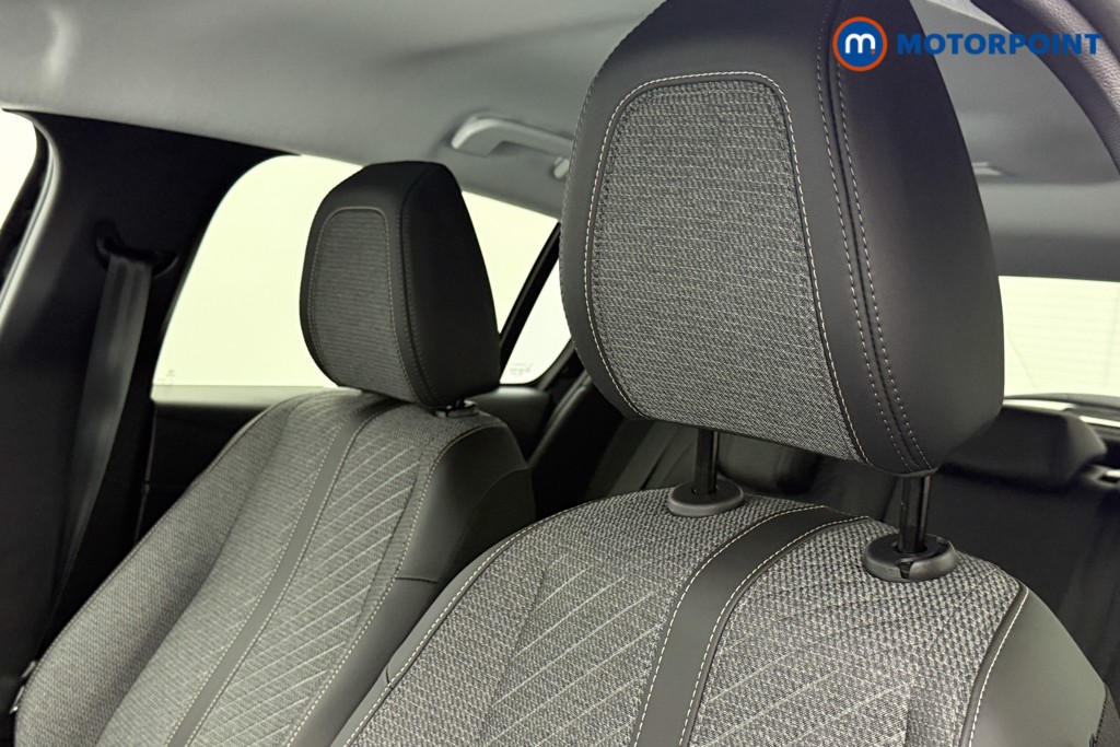Peugeot 208 Allure Automatic Petrol-Electric Hybrid Hatchback - Stock Number (1559385) - 22nd supplementary image