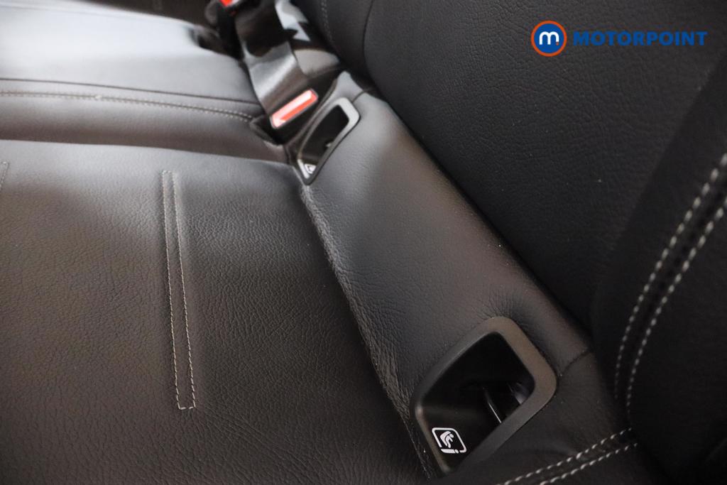 Mercedes-Benz CLA Amg Line Automatic Petrol Coupe - Stock Number (1559413) - 17th supplementary image