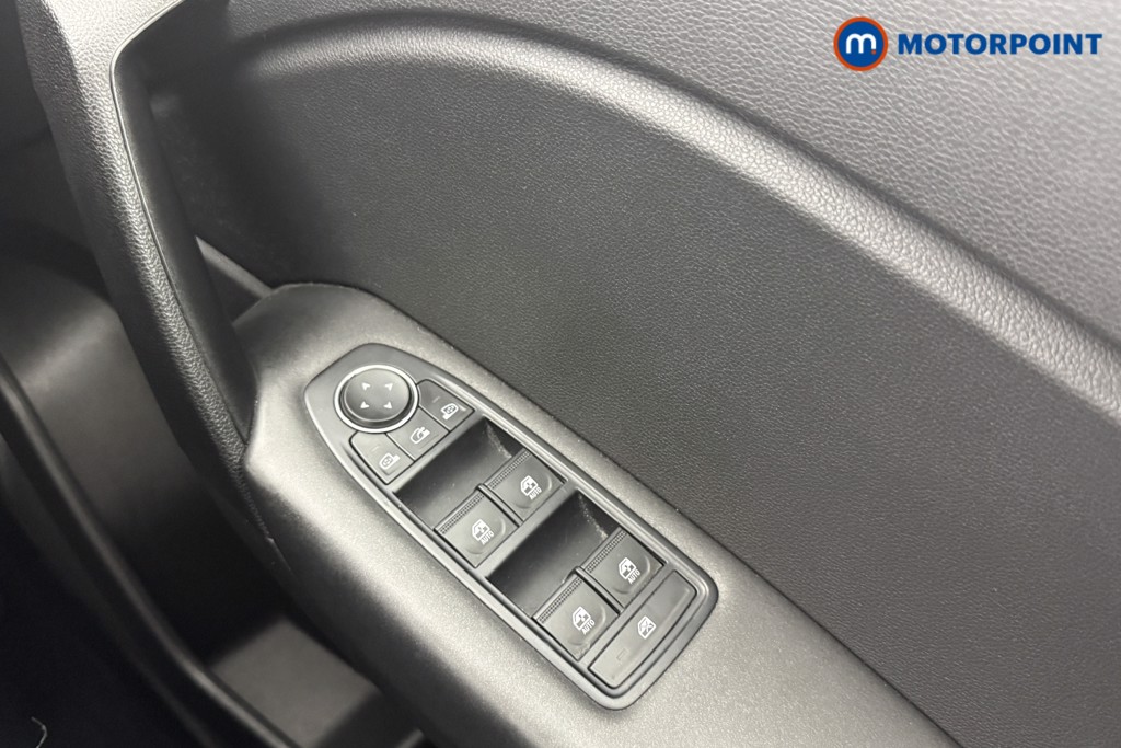 Renault Captur Iconic Manual Petrol SUV - Stock Number (1559454) - 10th supplementary image