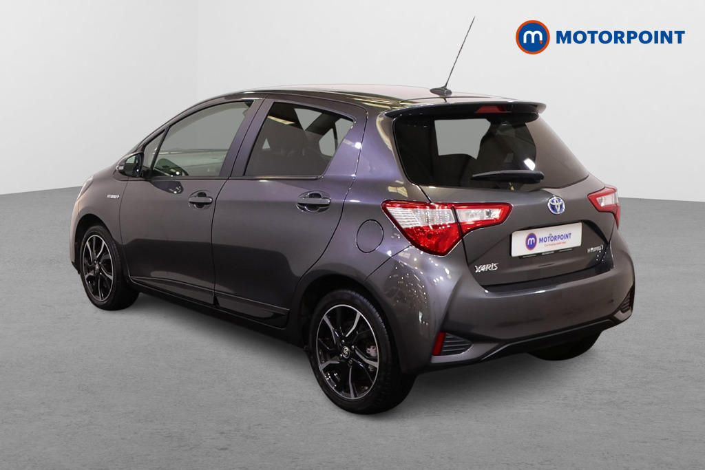 Toyota Yaris Design Automatic Petrol-Electric Hybrid Hatchback - Stock Number (1559563) - Passenger side rear corner