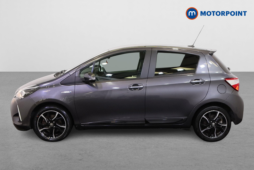 Toyota Yaris Design Automatic Petrol-Electric Hybrid Hatchback - Stock Number (1559563) - Passenger side
