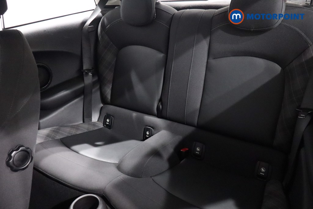 Mini Hatchback Cooper S Manual Petrol Hatchback - Stock Number (1559570) - 5th supplementary image