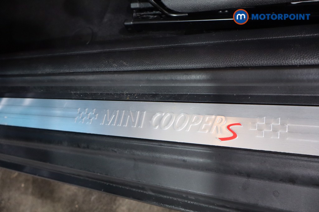Mini Hatchback Cooper S Manual Petrol Hatchback - Stock Number (1559570) - 27th supplementary image