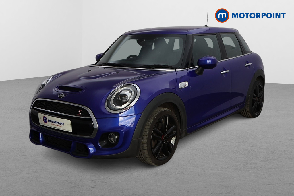 Mini Hatchback Cooper S Sport Automatic Petrol Hatchback - Stock Number (1560180) - Passenger side front corner