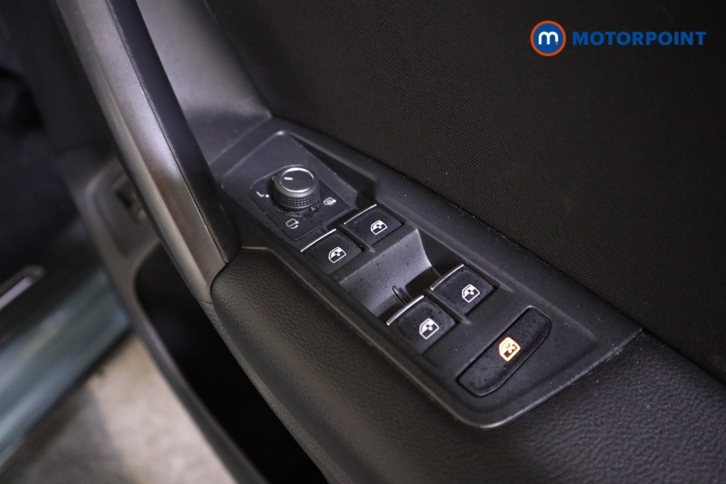 Volkswagen Tiguan Allspace Elegance Automatic Petrol SUV - Stock Number (1561068) - 12th supplementary image