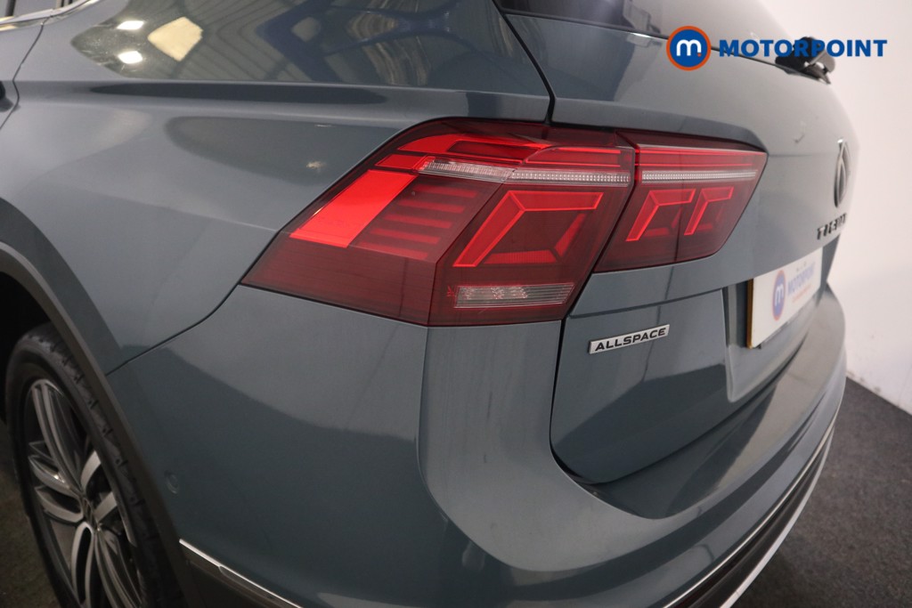 Volkswagen Tiguan Allspace Elegance Automatic Petrol SUV - Stock Number (1561068) - 23rd supplementary image