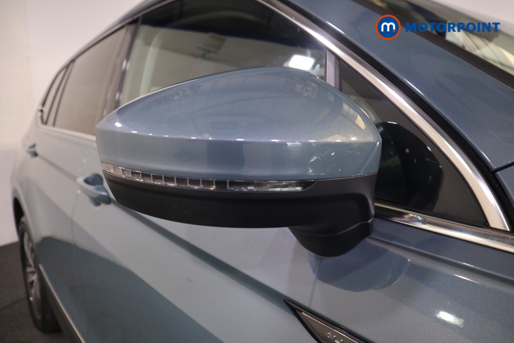 Volkswagen Tiguan Allspace Elegance Automatic Petrol SUV - Stock Number (1561068) - 25th supplementary image