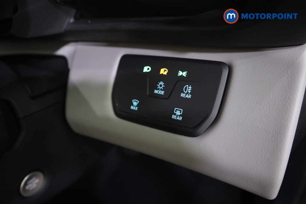 Ford Explorer Select Automatic Electric SUV - Stock Number (1561353) - 8th supplementary image