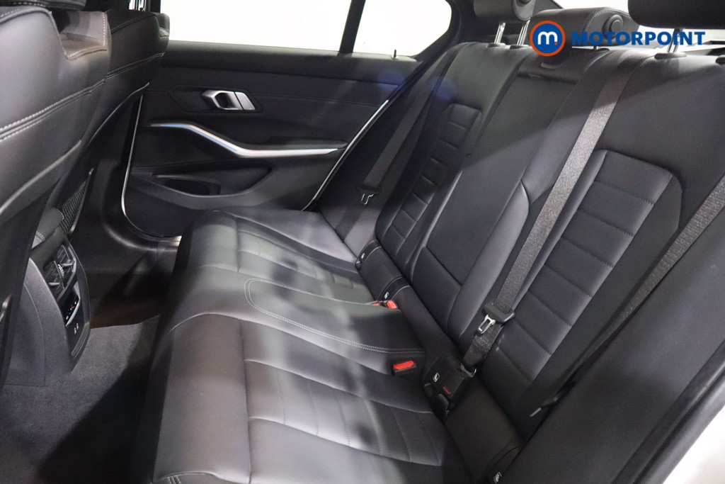 BMW 3 Series M Sport Automatic Petrol Plug-In Hybrid Saloon - Stock Number (1561460) - 5th supplementary image