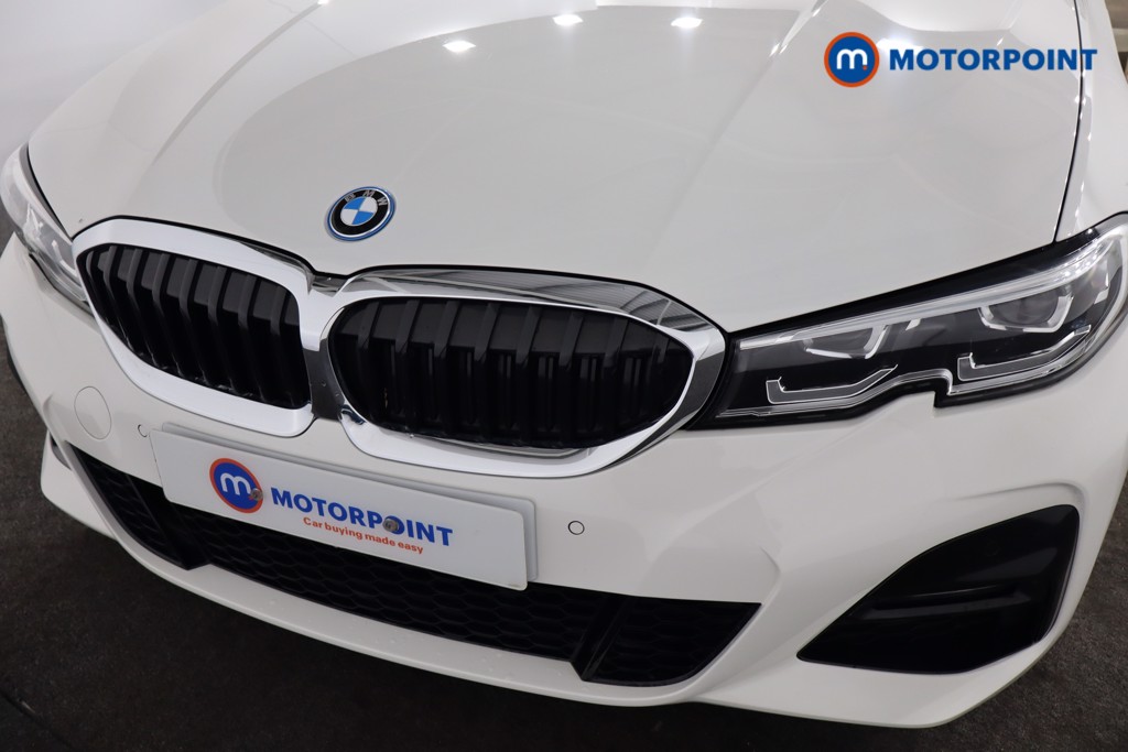 BMW 3 Series M Sport Automatic Petrol Plug-In Hybrid Saloon - Stock Number (1561460) - 28th supplementary image