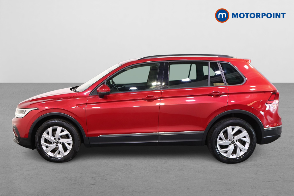 Volkswagen Tiguan Life Automatic Diesel SUV - Stock Number (1561509) - Passenger side