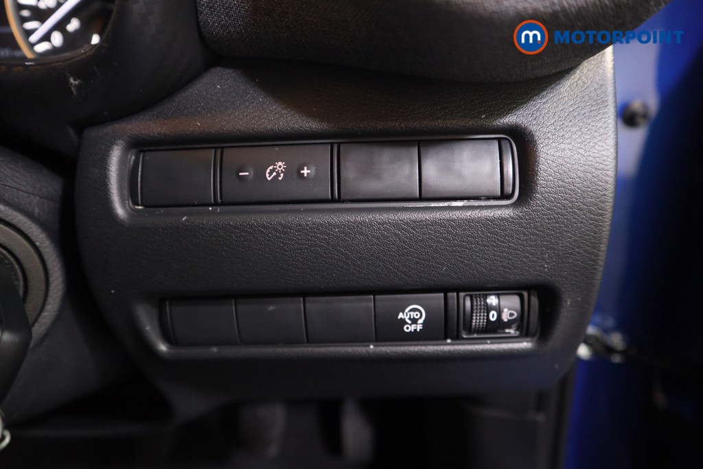 Nissan Juke Acenta Premium Manual Petrol SUV - Stock Number (1561974) - 9th supplementary image