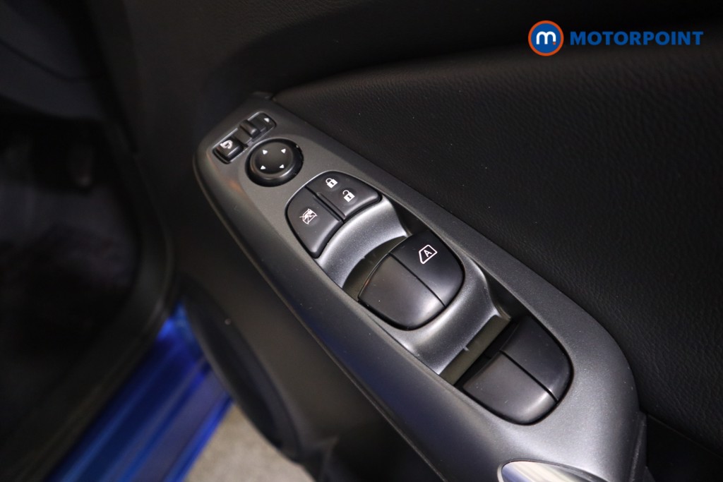Nissan Juke Acenta Premium Manual Petrol SUV - Stock Number (1561974) - 10th supplementary image