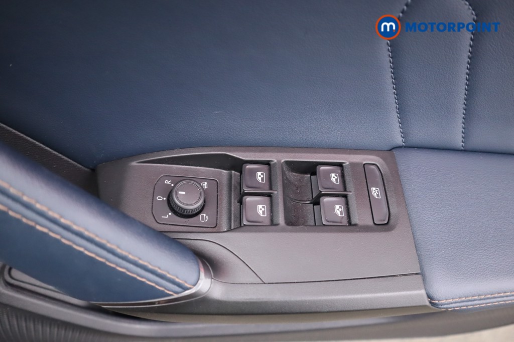 Cupra Formentor V2 Automatic Petrol Plug-In Hybrid SUV - Stock Number (1562252) - 6th supplementary image