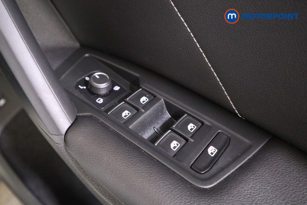 Volkswagen Tiguan R-Line Tech Automatic Diesel SUV - Stock Number (1562629) - 13th supplementary image