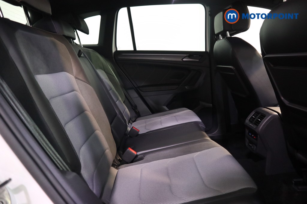 Volkswagen Tiguan R-Line Tech Automatic Diesel SUV - Stock Number (1562629) - 16th supplementary image