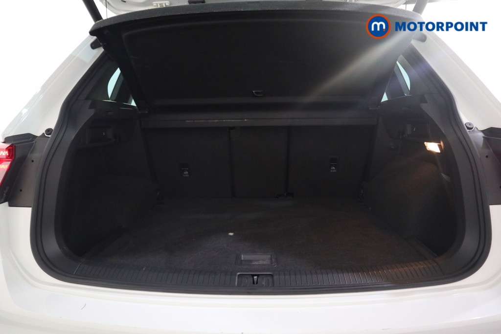 Volkswagen Tiguan R-Line Tech Automatic Diesel SUV - Stock Number (1562629) - 17th supplementary image