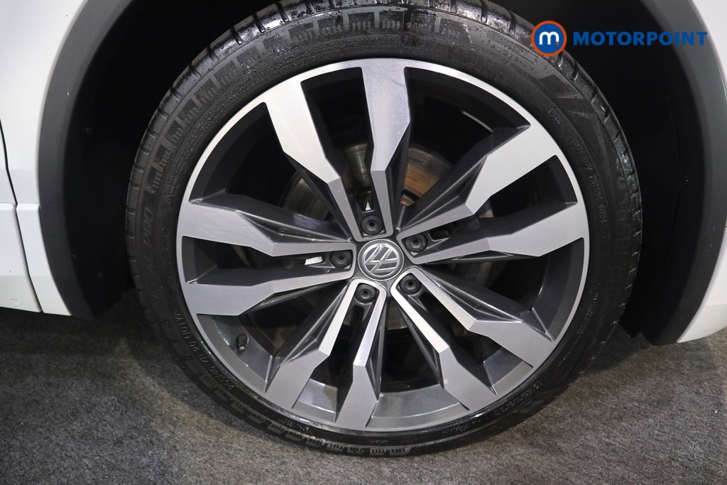 Volkswagen Tiguan R-Line Tech Automatic Diesel SUV - Stock Number (1562629) - 20th supplementary image