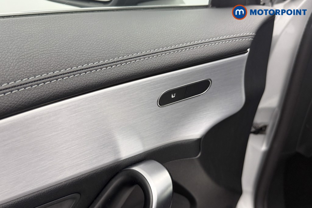 Mercedes-Benz CLA Amg Line Automatic Petrol Coupe - Stock Number (1562845) - 23rd supplementary image