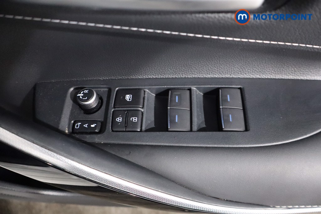Toyota Corolla Design Automatic Petrol-Electric Hybrid Hatchback - Stock Number (1562931) - 24th supplementary image