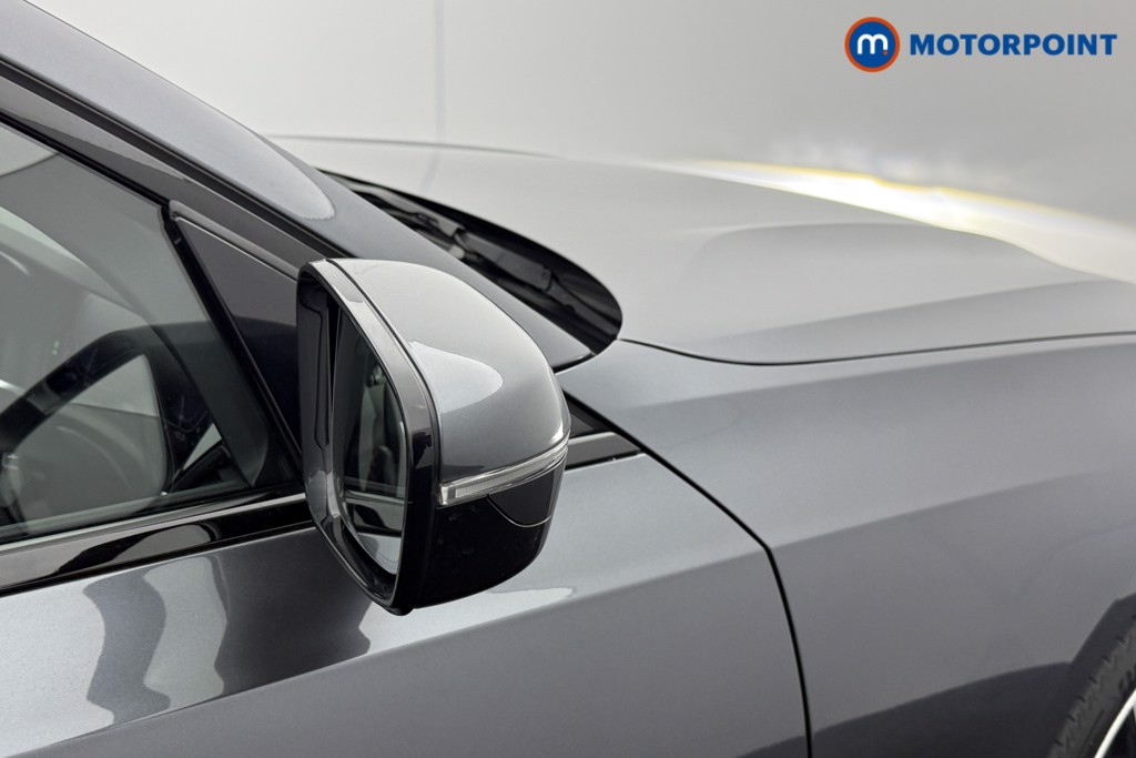 BMW 3 Series Sport Pro Automatic Petrol Plug-In Hybrid Saloon - Stock Number (1563254) - 17th supplementary image