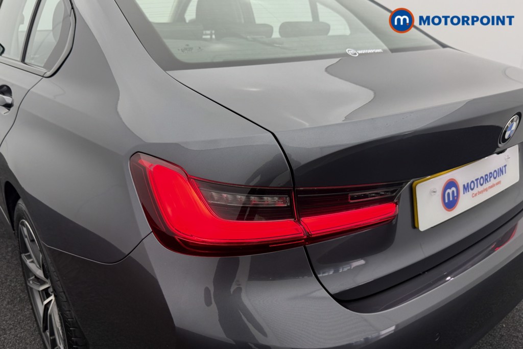 BMW 3 Series Sport Pro Automatic Petrol Plug-In Hybrid Saloon - Stock Number (1563254) - 25th supplementary image