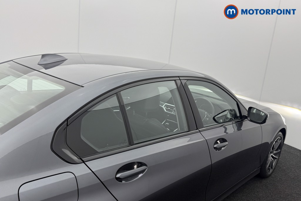 BMW 3 Series Sport Pro Automatic Petrol Plug-In Hybrid Saloon - Stock Number (1563254) - 29th supplementary image