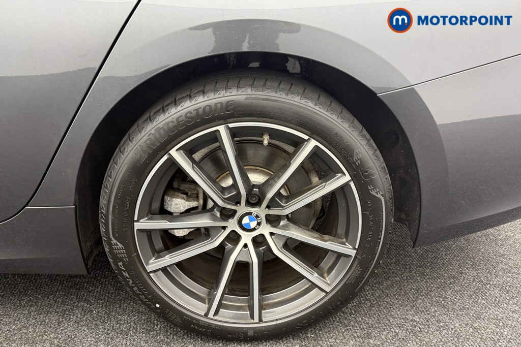 BMW 3 Series Sport Pro Automatic Petrol Plug-In Hybrid Saloon - Stock Number (1563254) - 32nd supplementary image