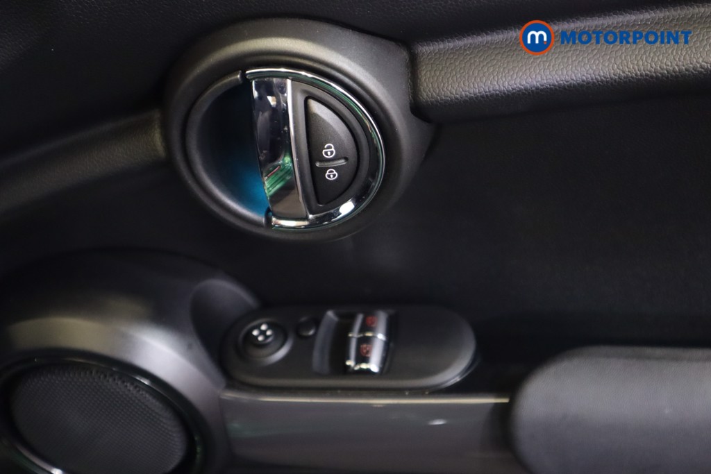 Mini Hatchback Cooper Sport Manual Petrol Hatchback - Stock Number (1563294) - 8th supplementary image