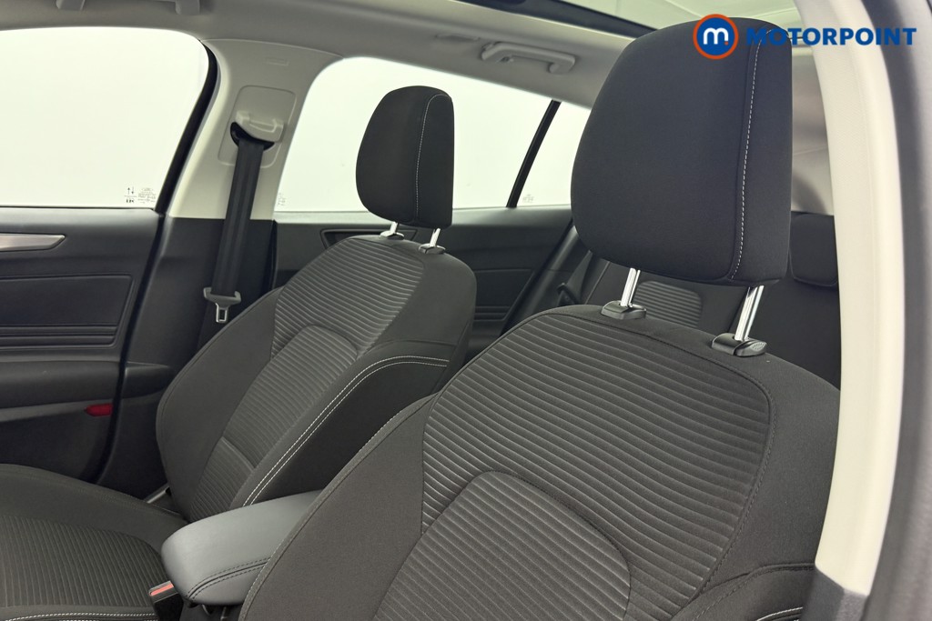 Ford Focus Titanium Automatic Petrol-Electric Hybrid Estate - Stock Number (1563517) - 21st supplementary image