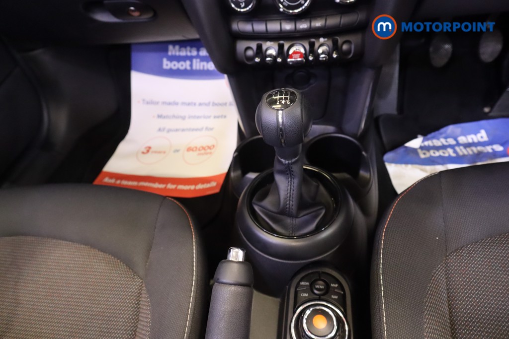 Mini Convertible Cooper Manual Petrol Convertible - Stock Number (1563546) - 6th supplementary image