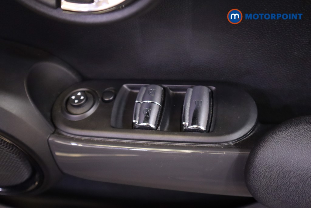 Mini Convertible Cooper Manual Petrol Convertible - Stock Number (1563546) - 9th supplementary image
