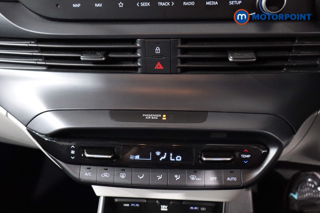 Hyundai Bayon Ultimate Automatic Petrol-Electric Hybrid SUV - Stock Number (1563672) - 15th supplementary image