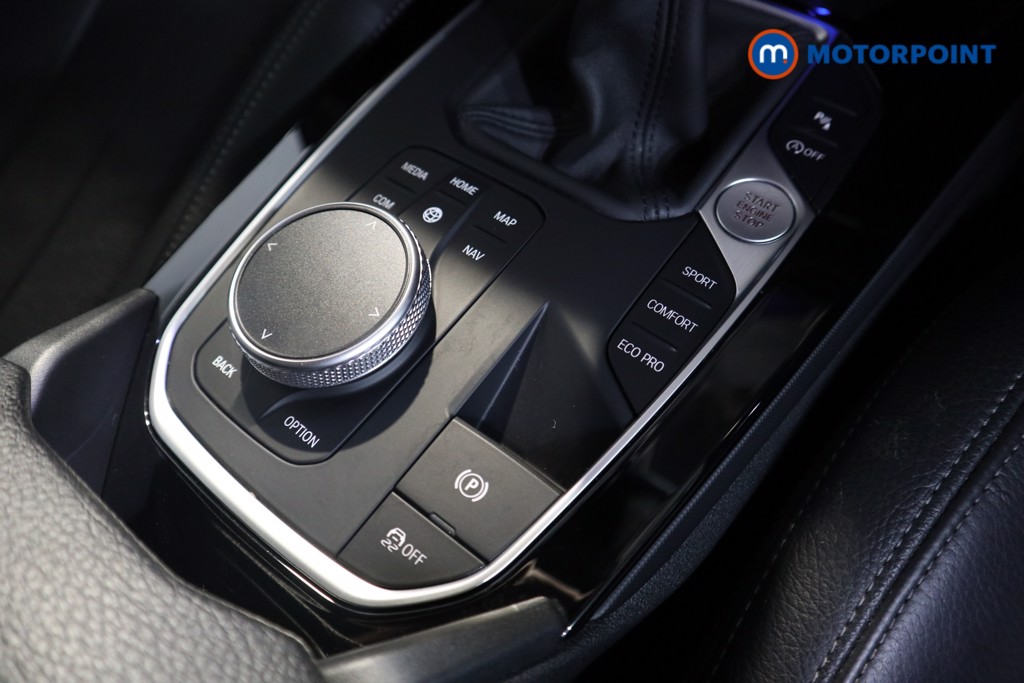 BMW 2 Series M Sport Manual Petrol Saloon - Stock Number (1563973) - 9th supplementary image