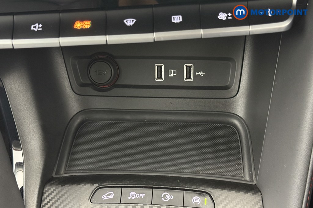 Mg Motor Uk ZS Exclusive Manual Petrol SUV - Stock Number (1564117) - 4th supplementary image