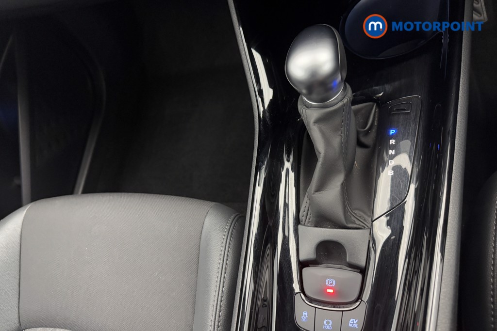 Toyota C-Hr Design Automatic Petrol-Electric Hybrid SUV - Stock Number (1538140) - 9th supplementary image