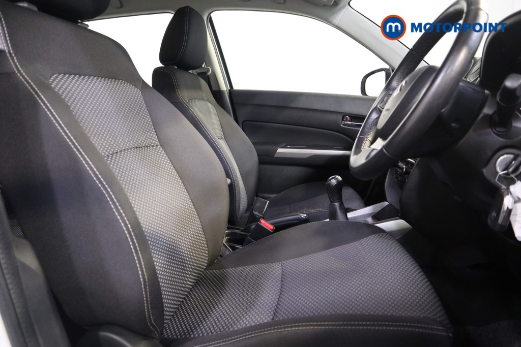 Suzuki Vitara SZ4 Manual Petrol SUV - Stock Number (1550435) - 11th supplementary image